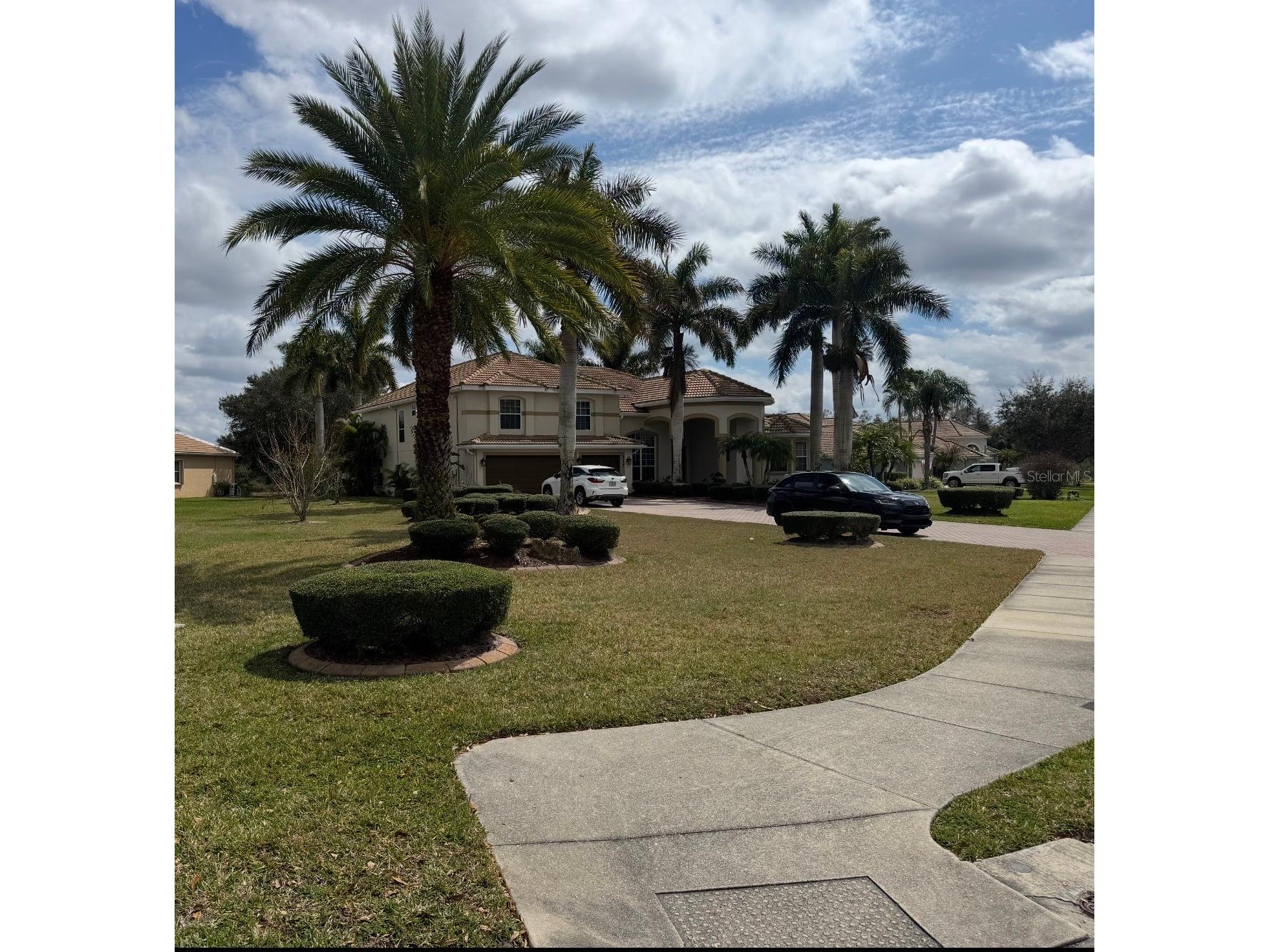 317 Country Meadows Way Bradenton FL 34212 R4911315 image1
