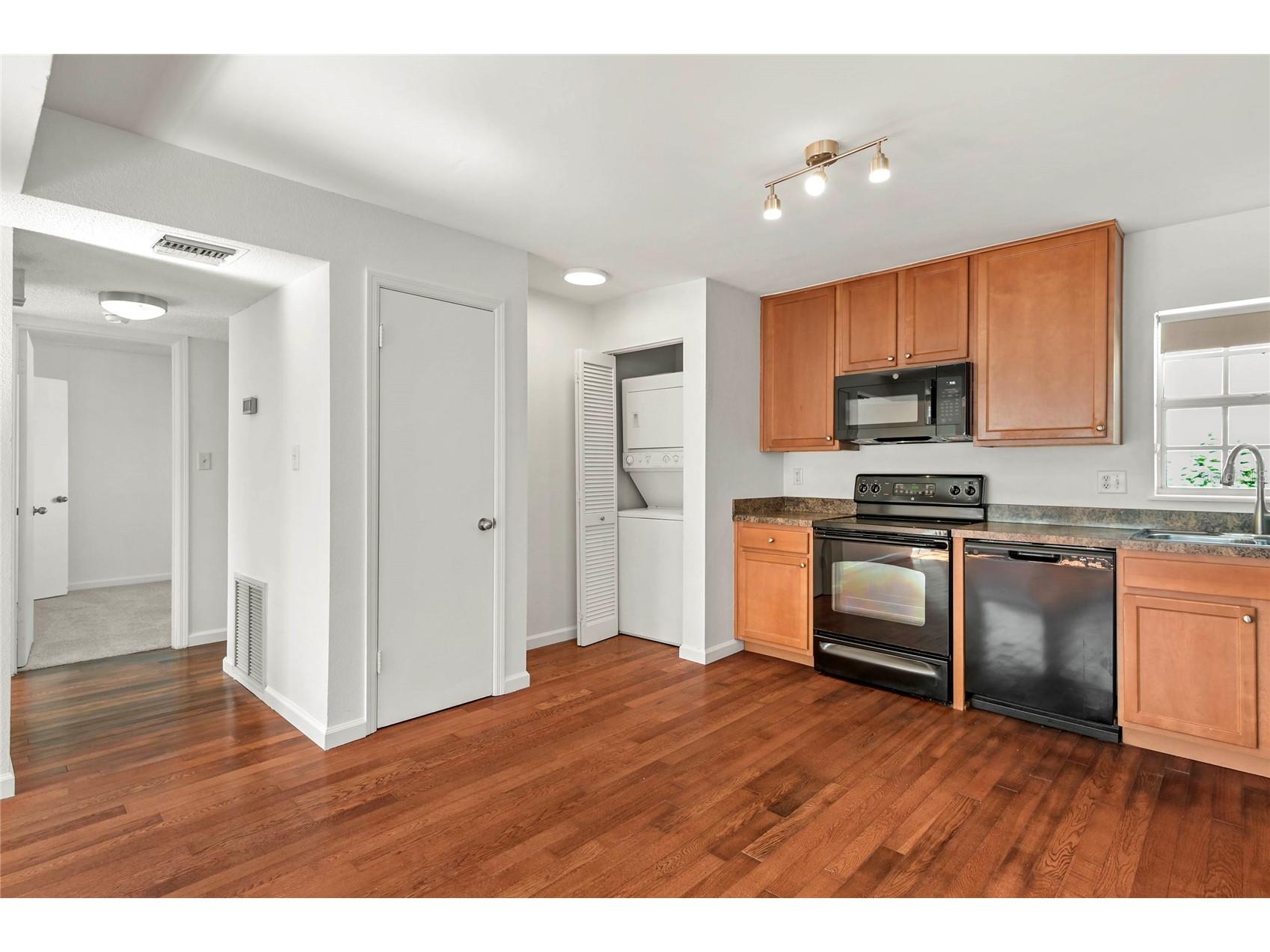 317 E Amelia Street #7 Orlando FL 32801 O6420532 image12
