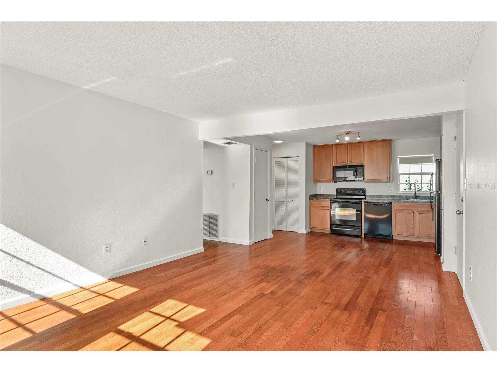 317 E Amelia Street #7 Orlando FL 32801 O6420532 image6
