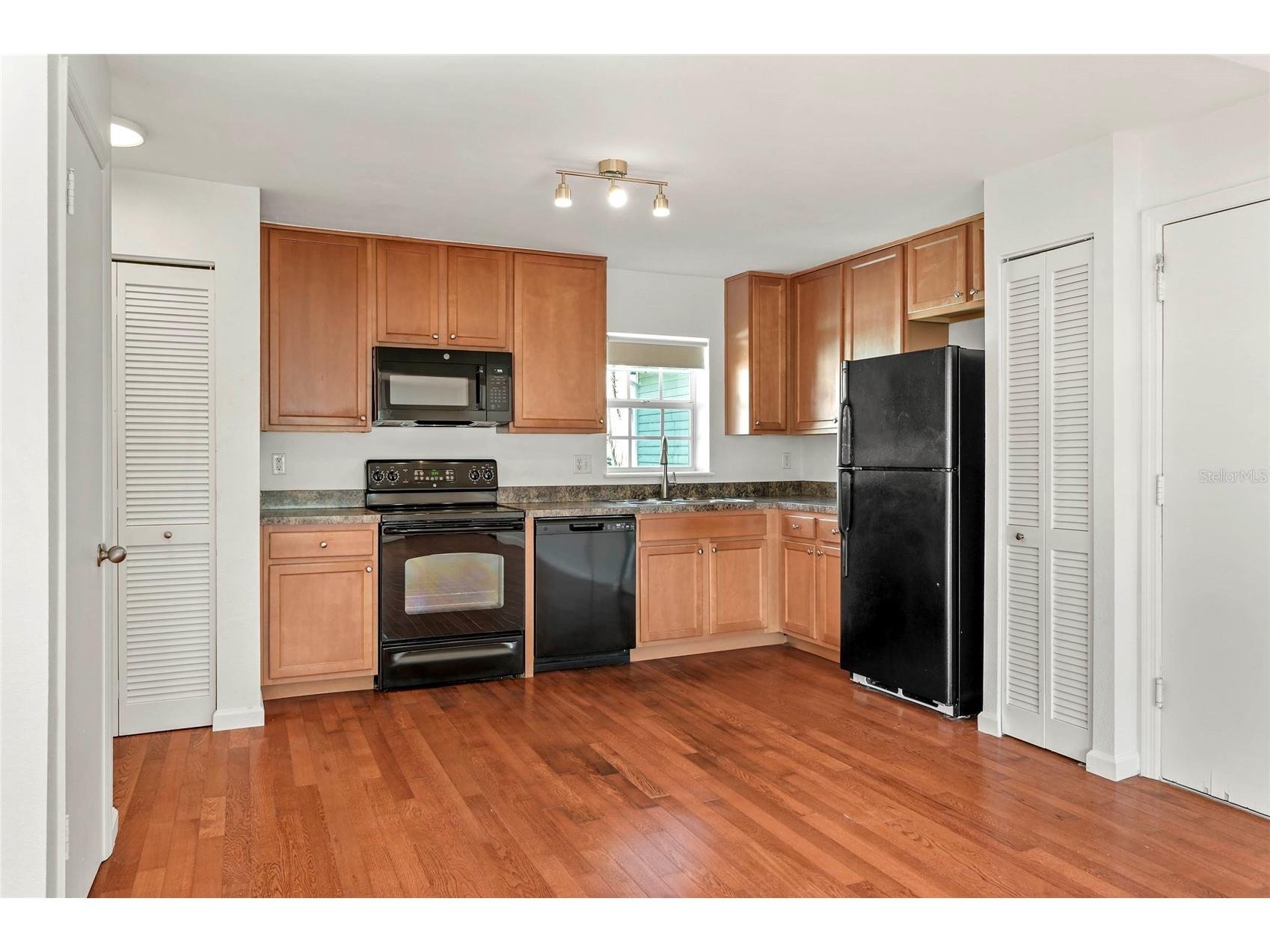 317 E Amelia Street #7 Orlando FL 32801 O6420532 image7
