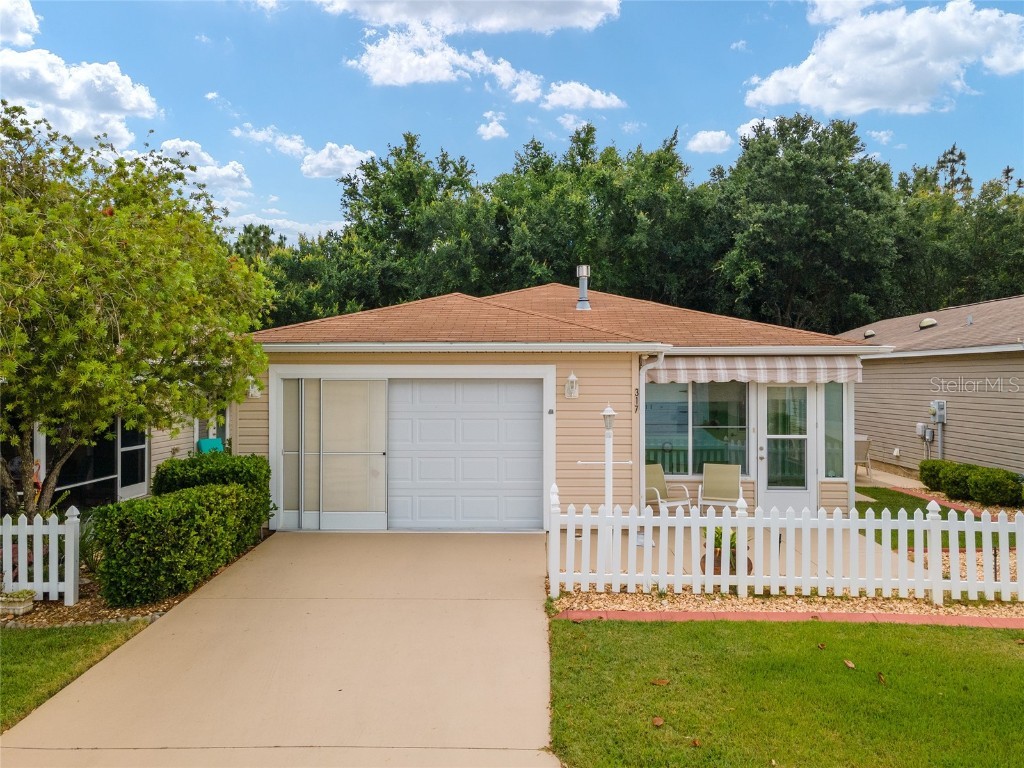 317 Emmalee Place The Villages FL 32162 G5082080 image1