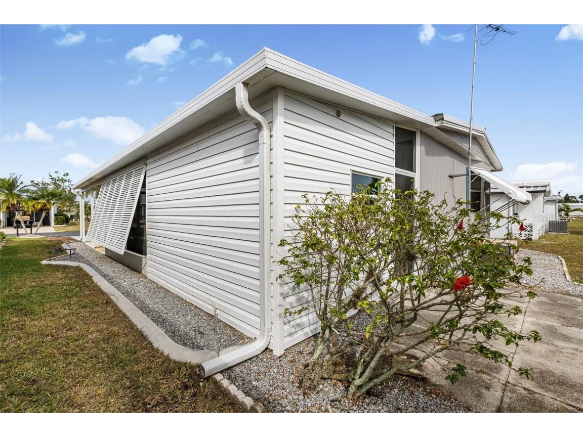 317 Estrada North Port FL 34287 TB8454962 image32