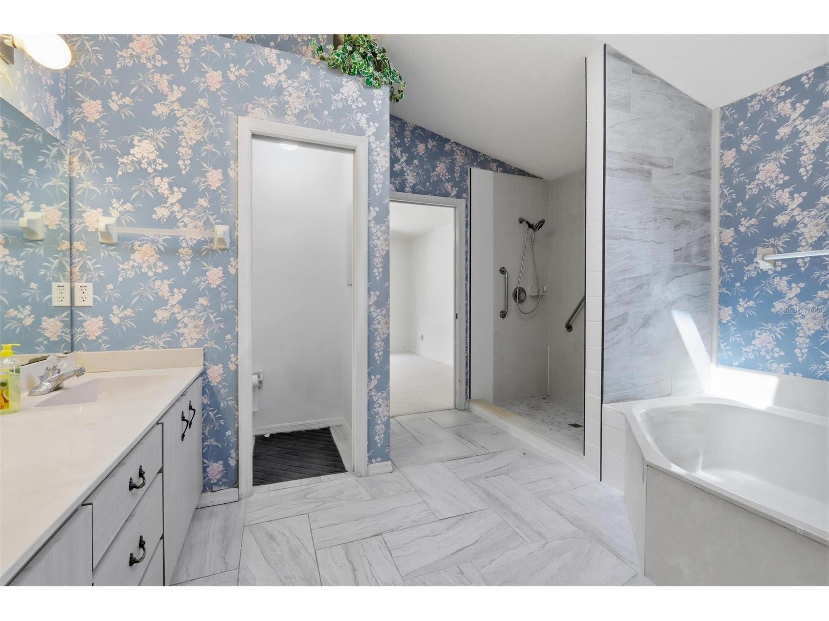 317 Glenbriar Circle Daytona Beach FL 32114 V4948609 image11