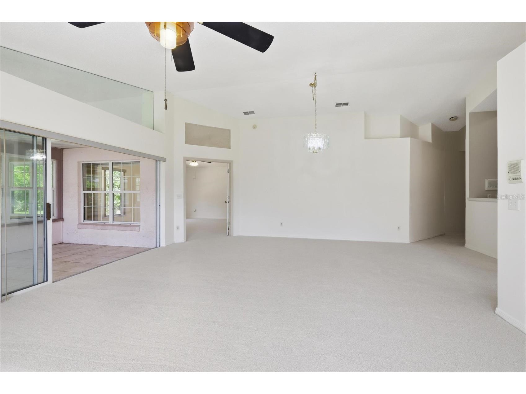 317 Glenbriar Circle Daytona Beach FL 32114 V4948609 image3