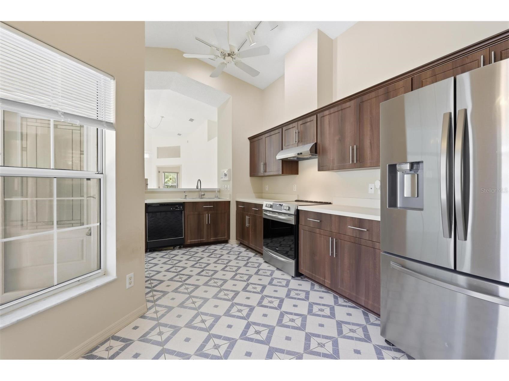 317 Glenbriar Circle Daytona Beach FL 32114 V4948609 image5
