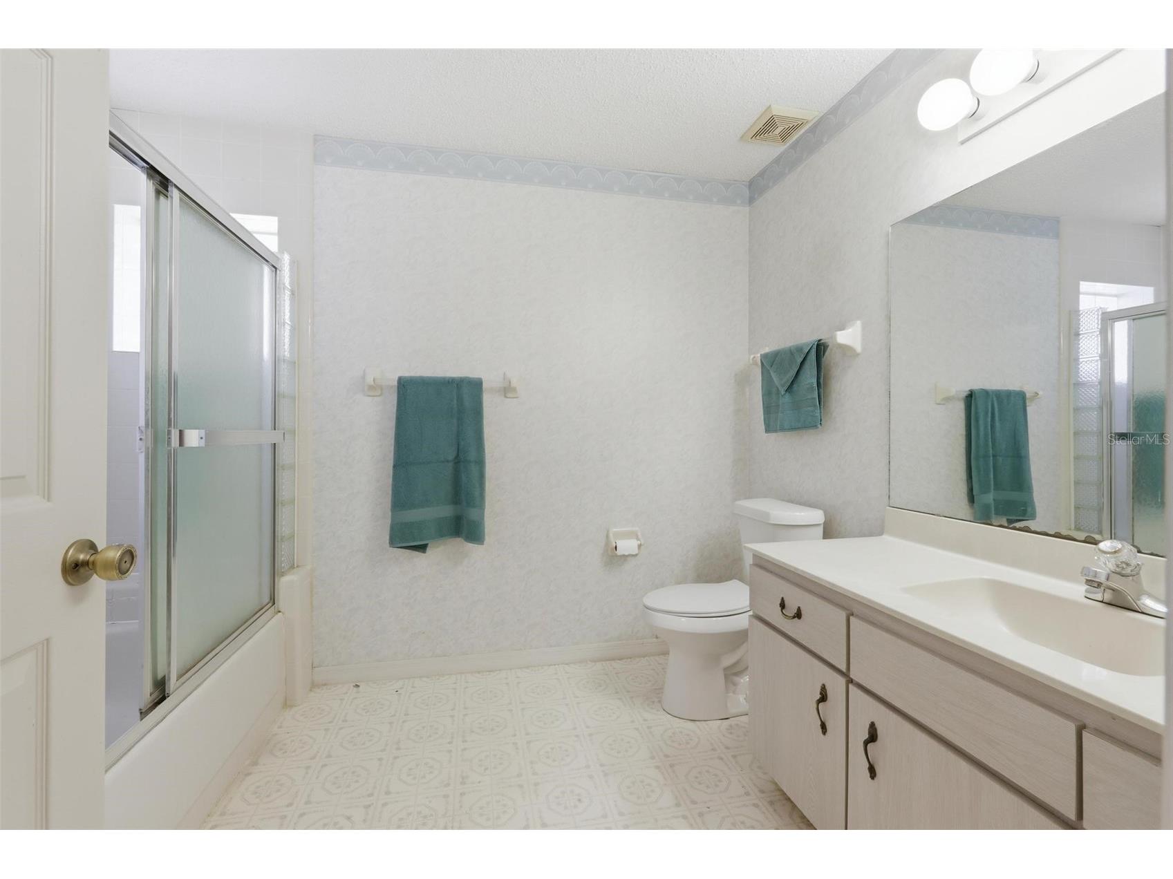 317 Glenbriar Circle Daytona Beach FL 32114 V4948609 image7