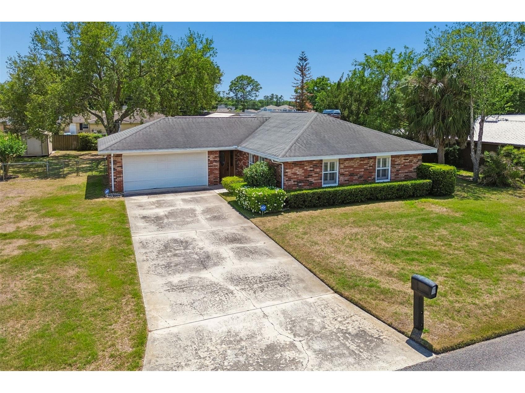 317 Greenwoods Drive Lakeland FL 33813 L4961535 image1