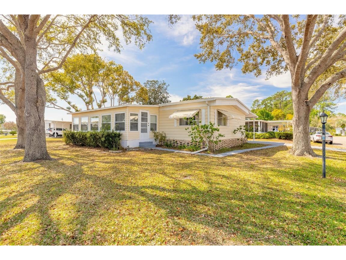 317 Lakeview Drive Osteen FL 32764 - Little Lake V4941527 image1