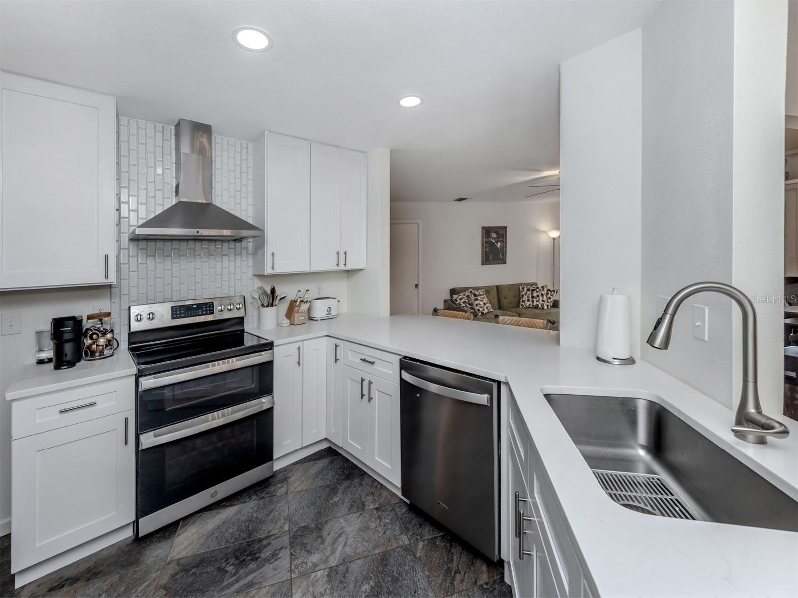 317 Monet Drive Nokomis FL 34275 N6142907 image10