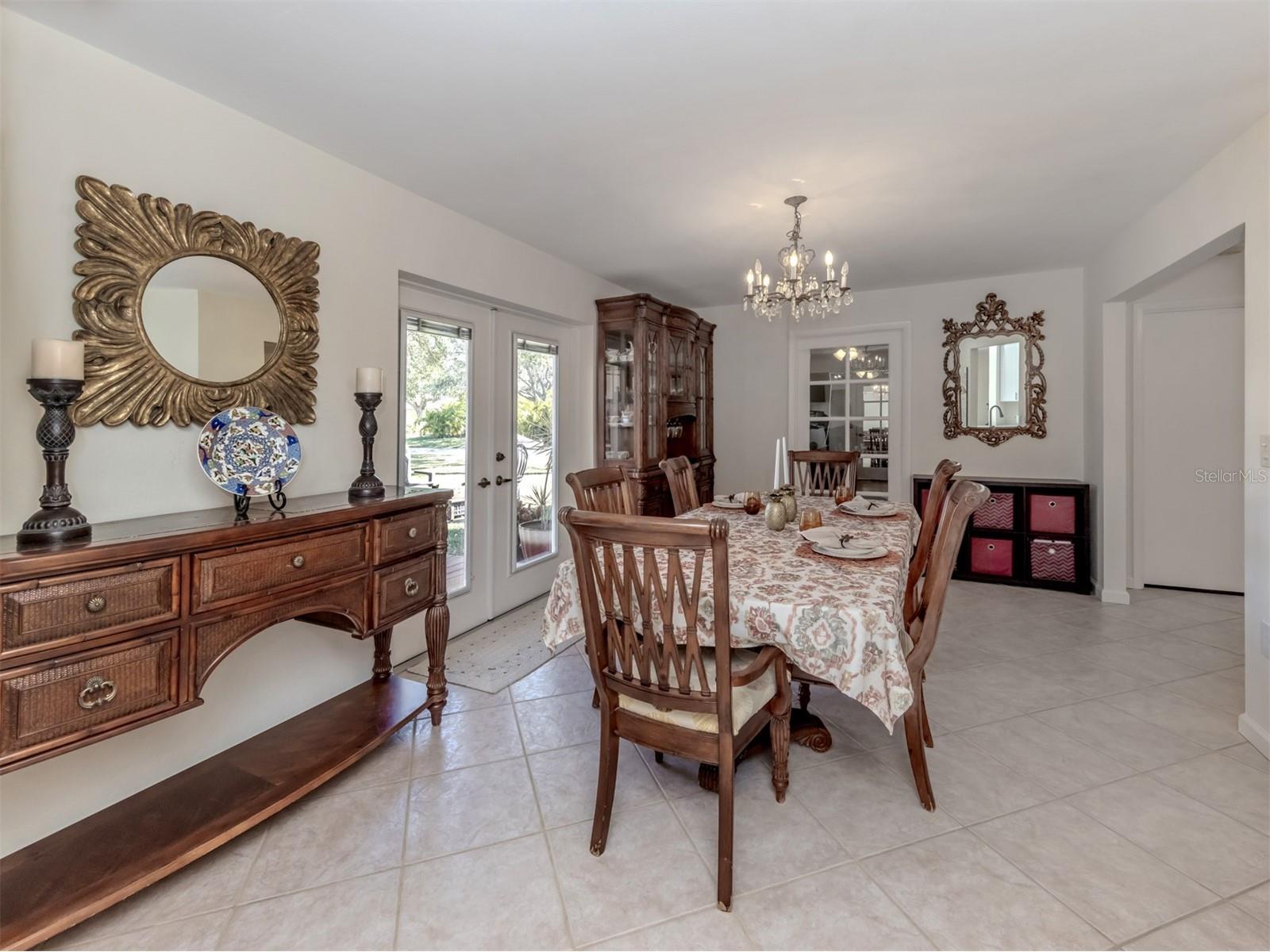 317 Monet Drive Nokomis FL 34275 N6142907 image8