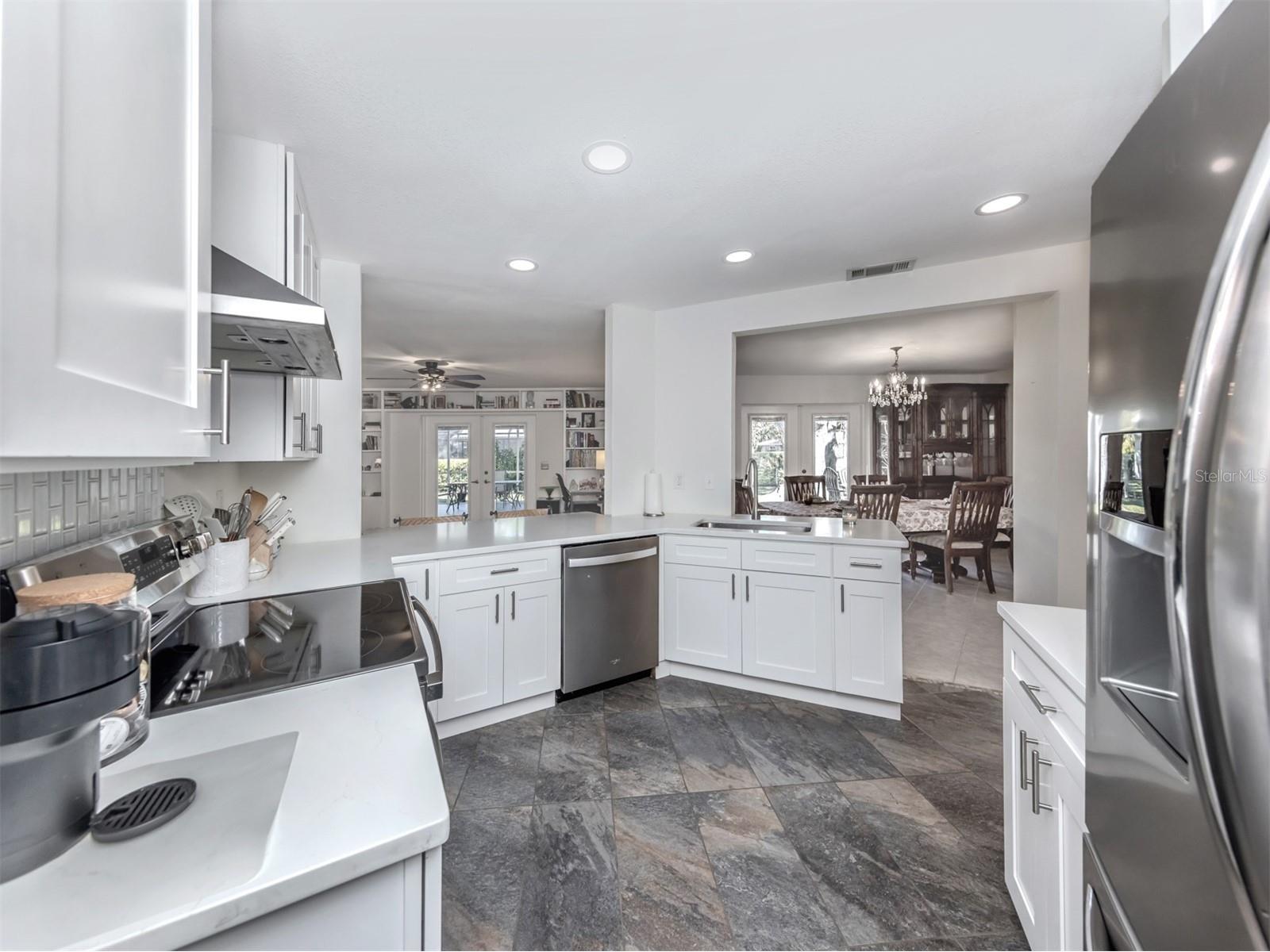 317 Monet Drive Nokomis FL 34275 N6142907 image9