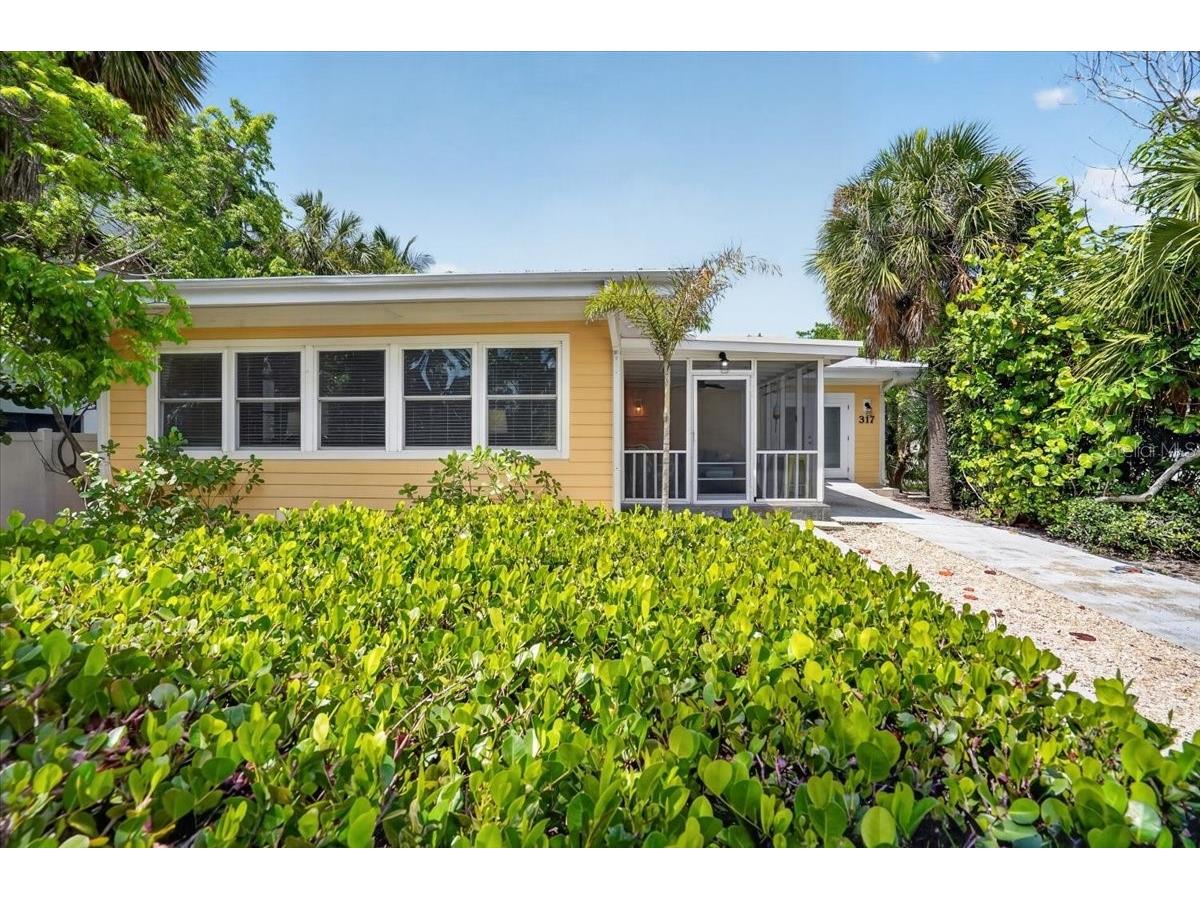 317 N Bay Boulevard Anna Maria FL 34216 A4695399 image2