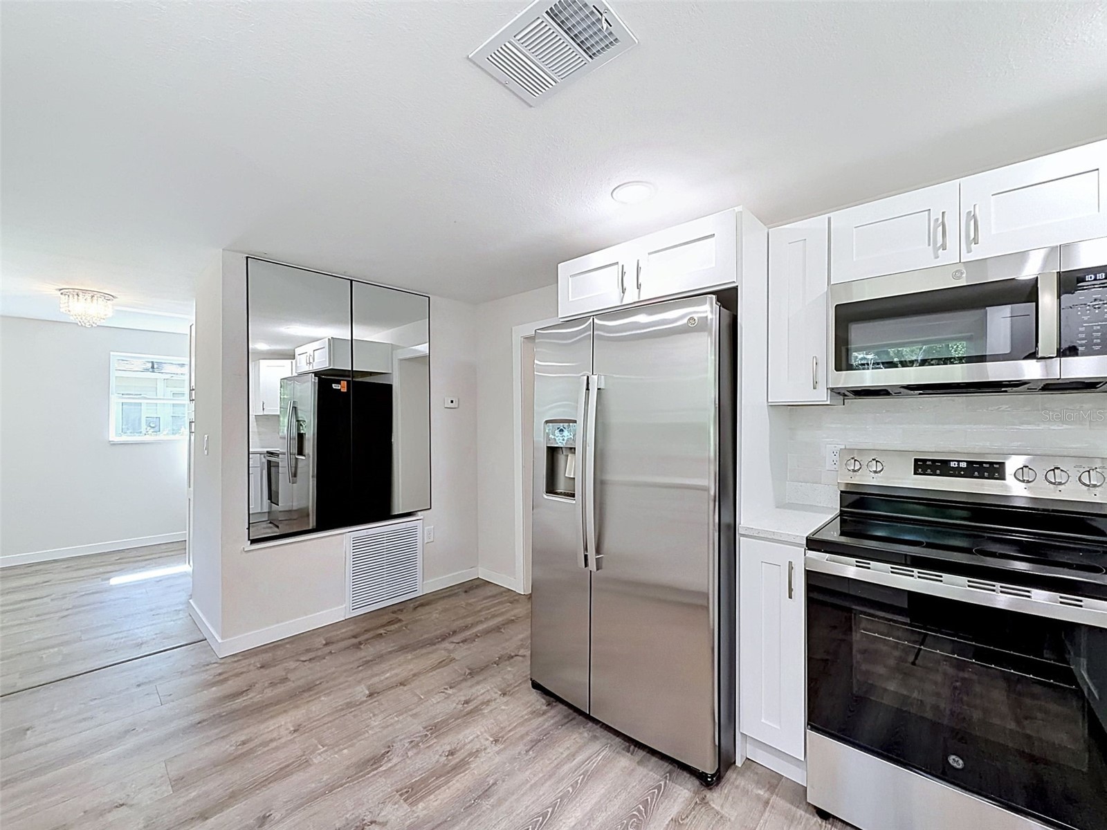 317 NE 13th Terrace Crystal River FL 34428 W7885506 image6