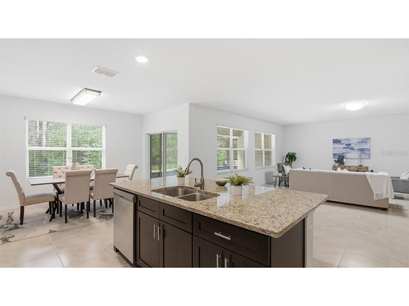 317 Nowell Loop Deland FL 32724 V4945758 image11