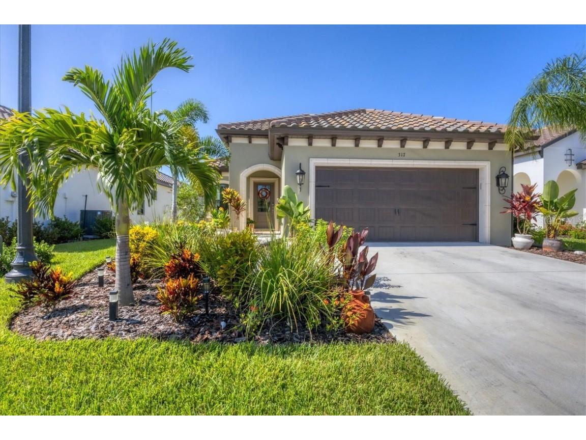 317 Palmaria Court Nokomis FL 34275 A4617266 image1