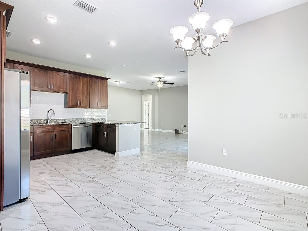 317 Salmon Court Kissimmee FL 34759 O6293662 image5