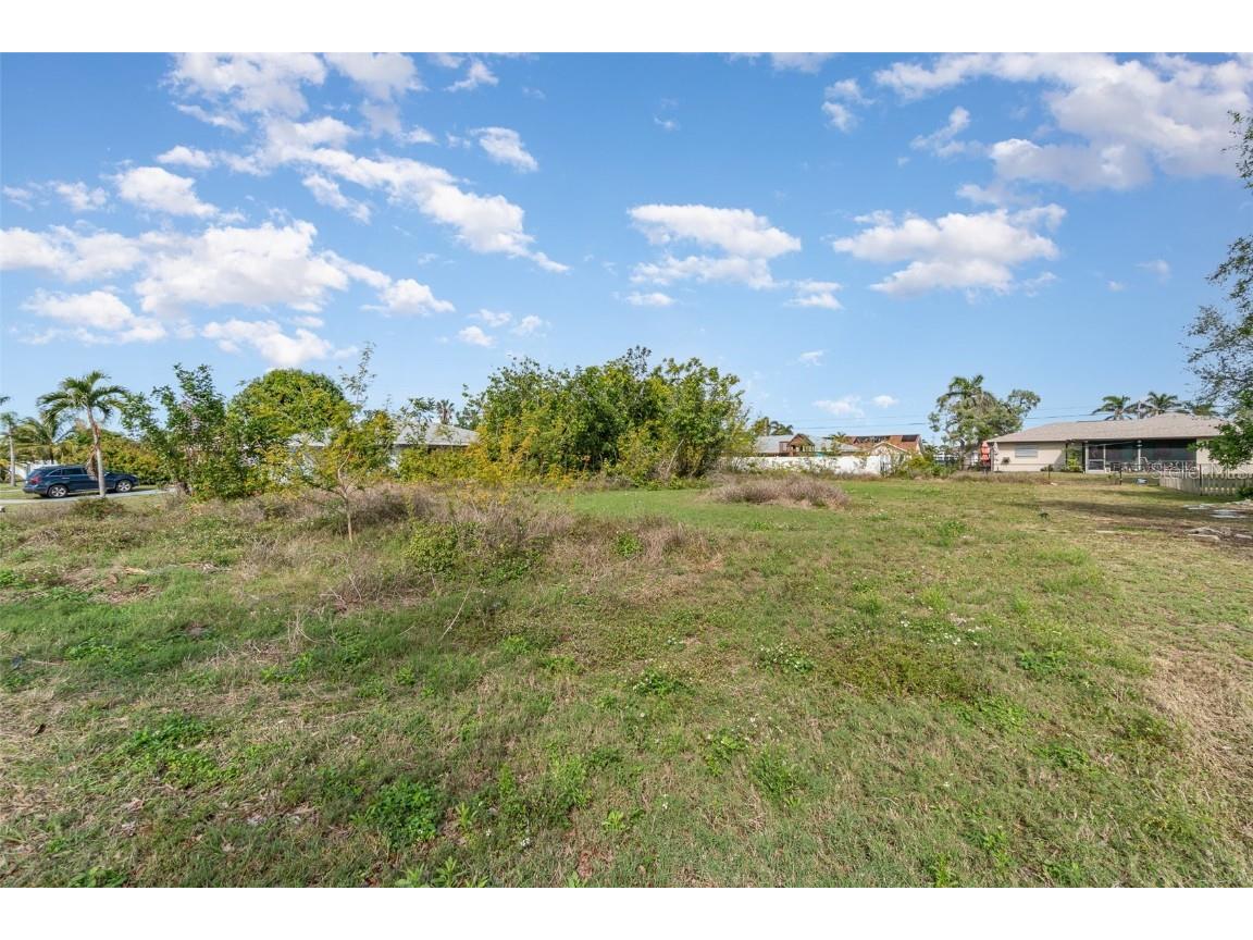 317 SE 32nd Terrace Cape Coral FL 33904 TB8342958 image13