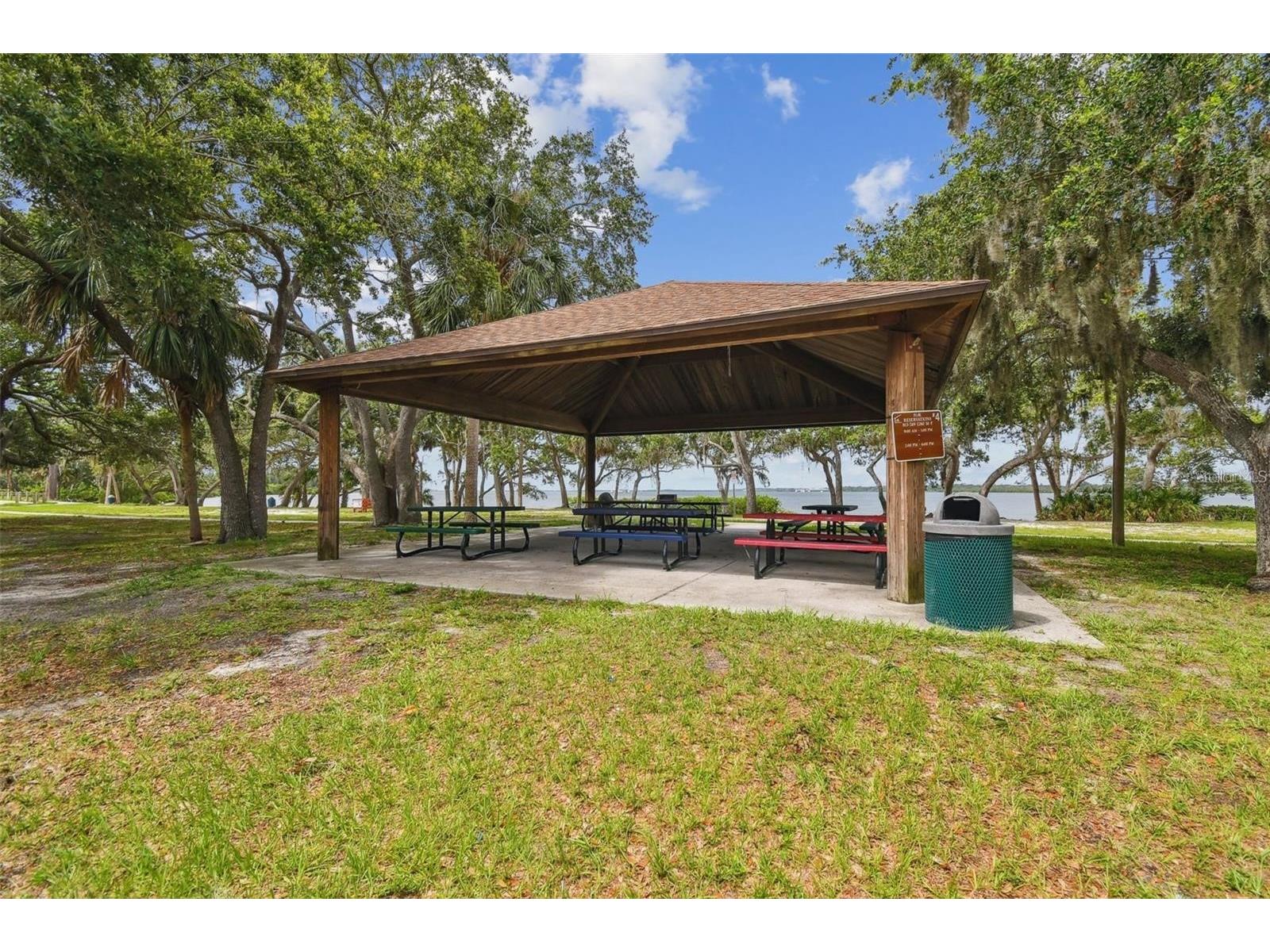 317 Shore Drive E Oldsmar FL 34677 FC315737 image41