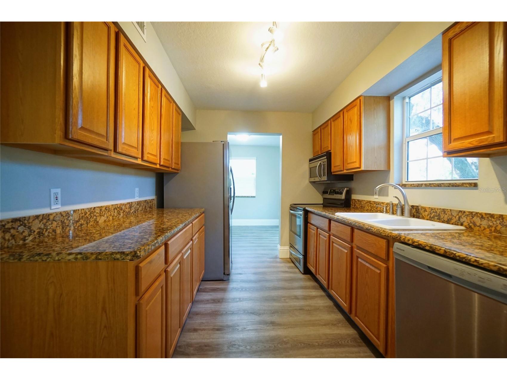 317 W Hanlon Street Tampa FL 33604 TB8514796 image12