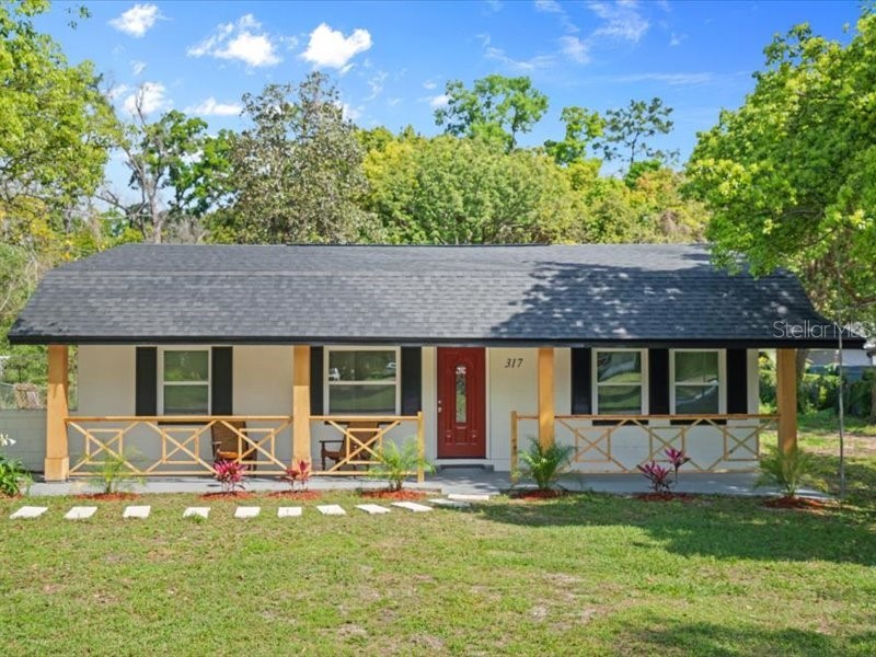 317 W Lewis Avenue Apopka FL 32712 O6190528 image1
