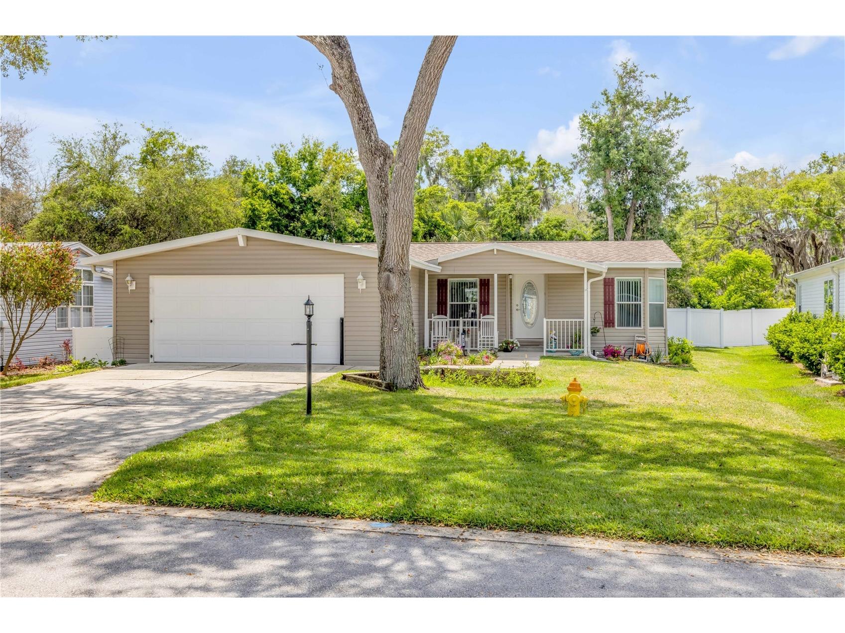 317 Water Landing Drive Oak Hill FL 32759 NS1088003 image1