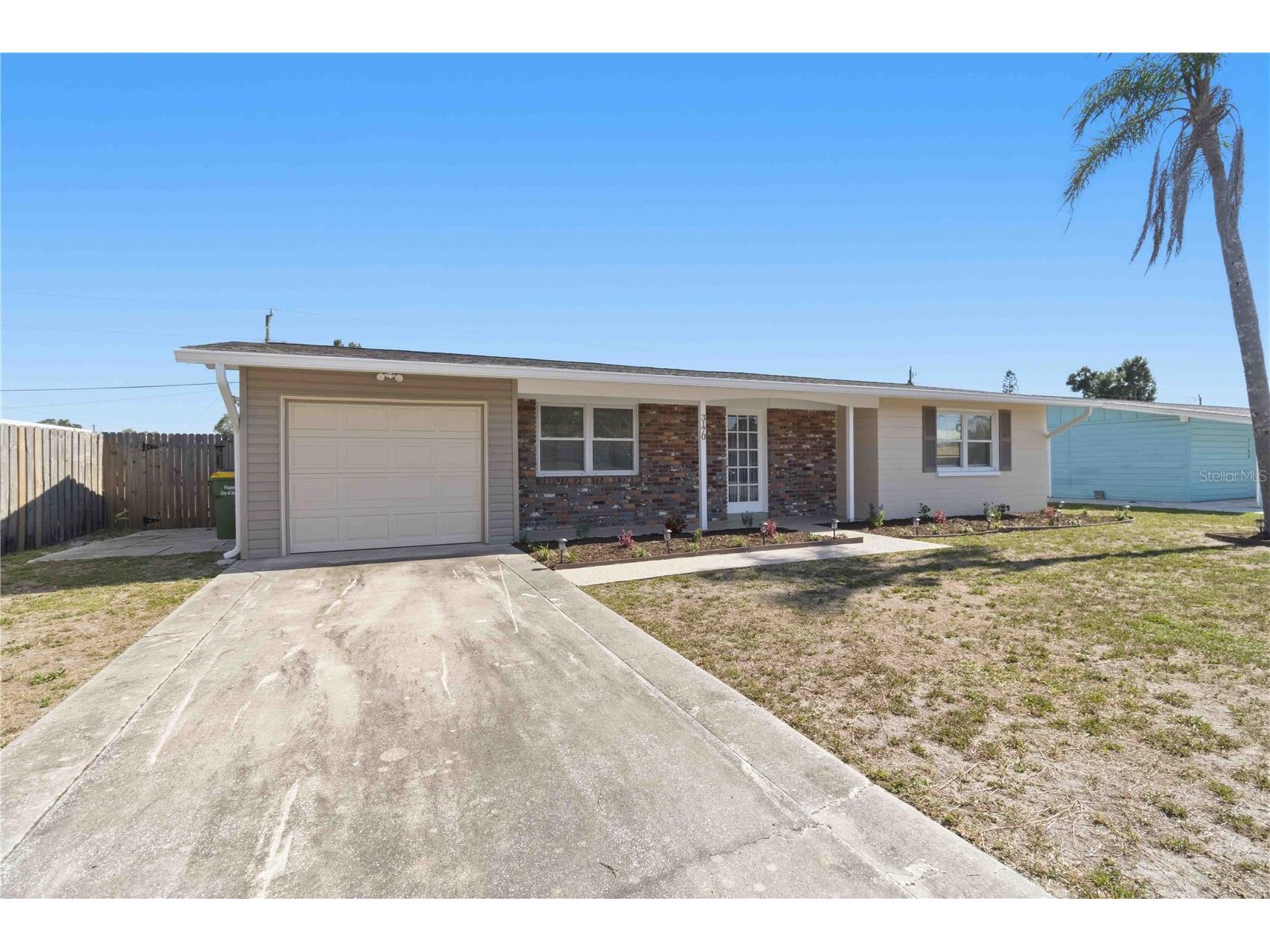 3170 Eden Mills Drive Sarasota FL 34237 A4693888 image1