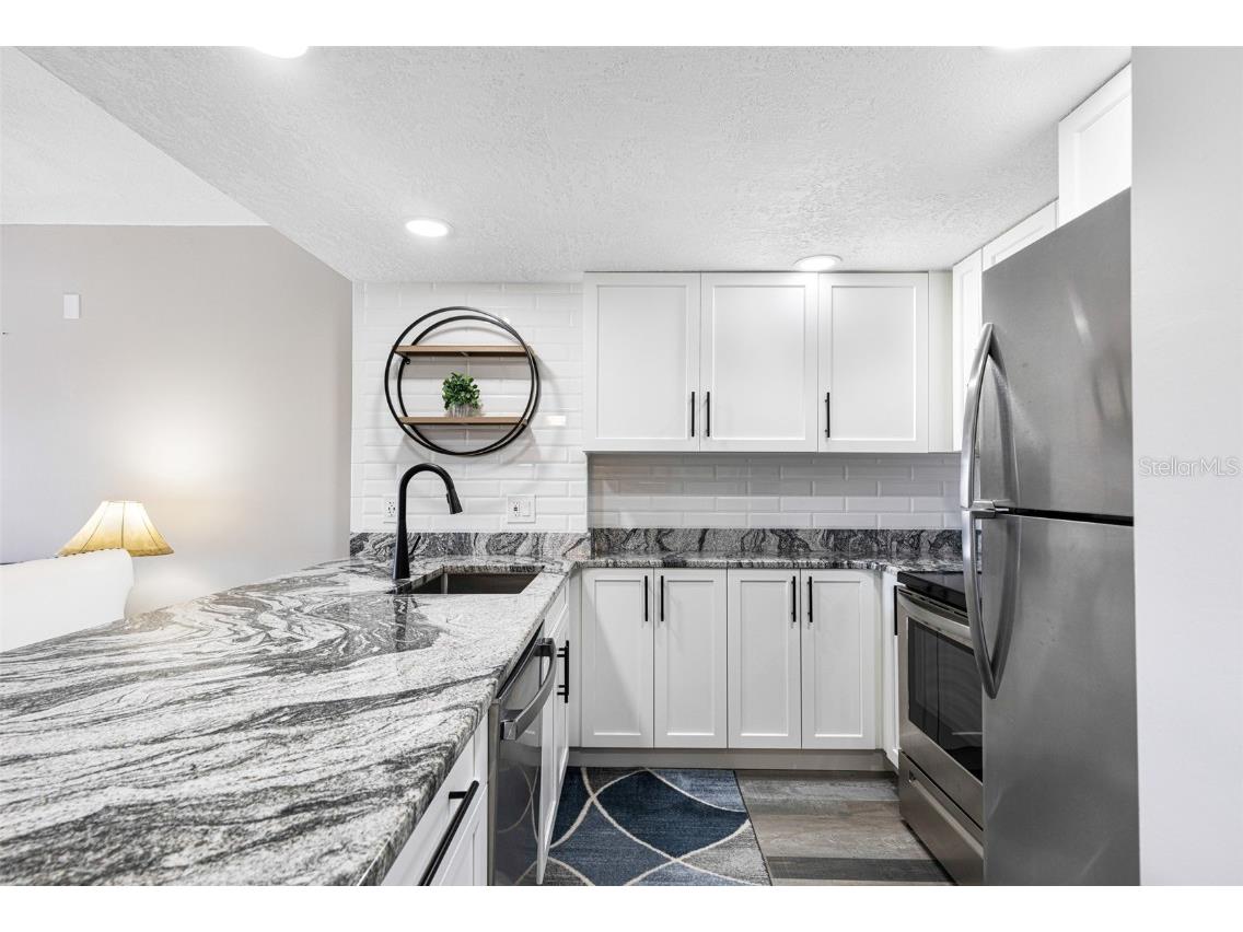 3170 Matecumbe Key Road #111 Punta Gorda FL 33955 - CHARLOTTE HARBOR A4672869 image5