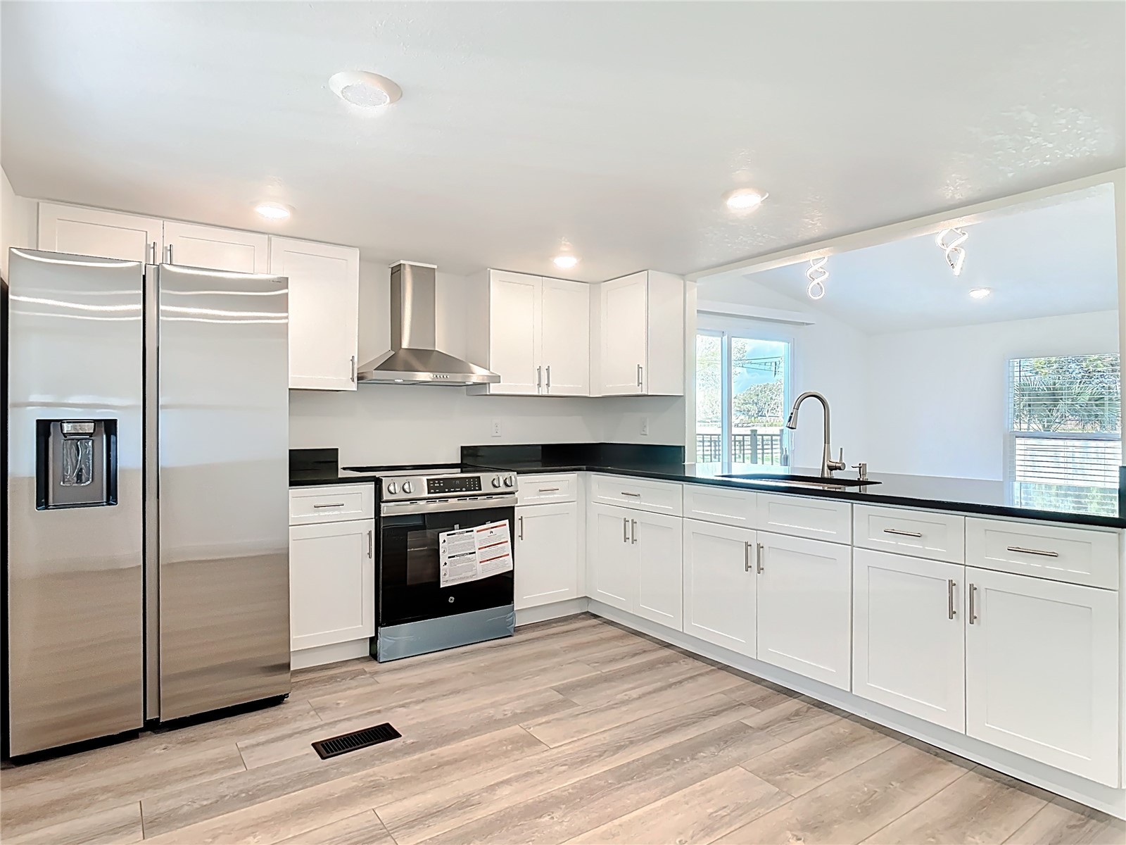 31700 Orange Street Sorrento FL 32776 G5109442 image13