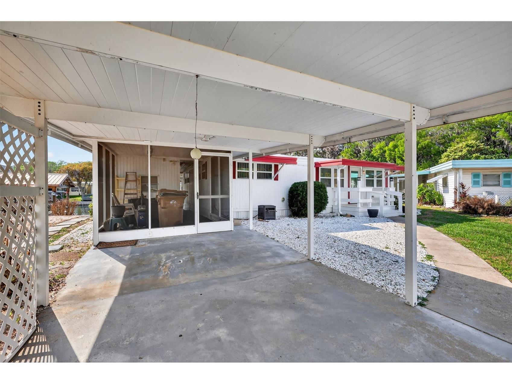 31701 Kelly Circle Tavares FL 32778 G5110247 image2