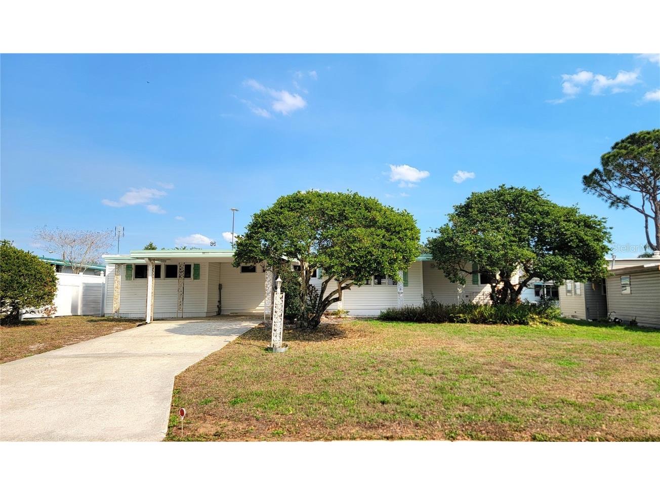 31702 Clayton Street Tavares FL 32778 - HARRIS CHAIN OF LAKES O6282704 image1