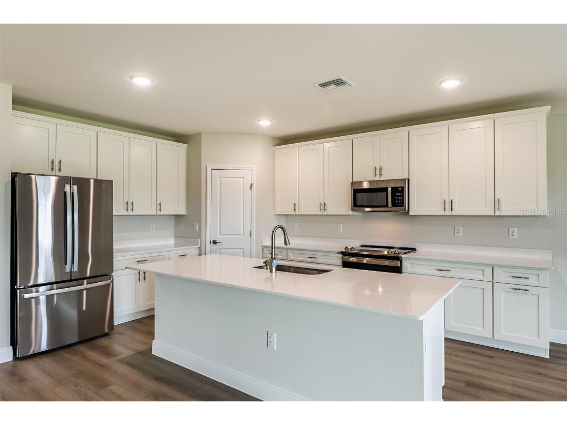 31724 Chateau Manor Lane Wesley Chapel FL 33545 TB8445326 image6