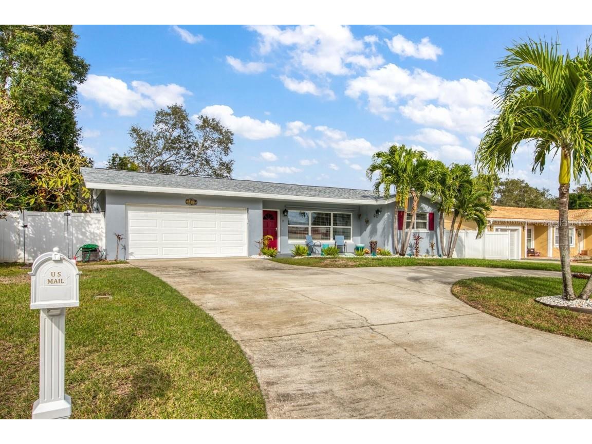 3173 Fountainhead Drive, Largo, FL, 33770 MLS U8222964 Edina Realty