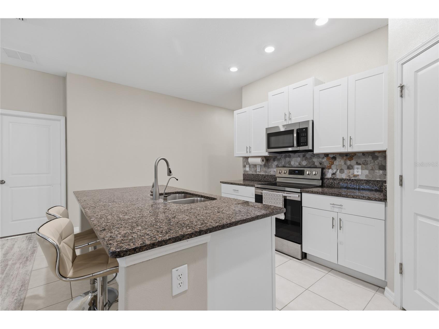 31730 Sun Kettle Loop Wesley Chapel FL 33545 TB8526081 image6