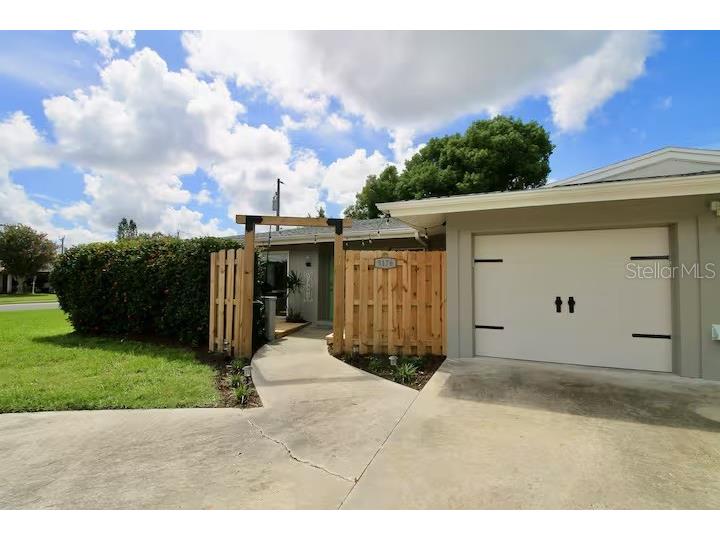 3174 Jennings Drive Sarasota FL 34239 A4677727 image2