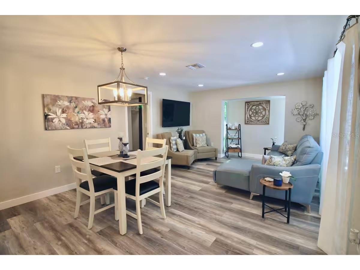 3174 Jennings Drive Sarasota FL 34239 A4677727 image25