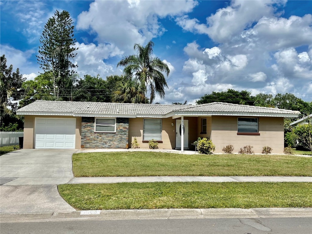 3174 Regatta Circle Sarasota FL 34231 A4568286 image1