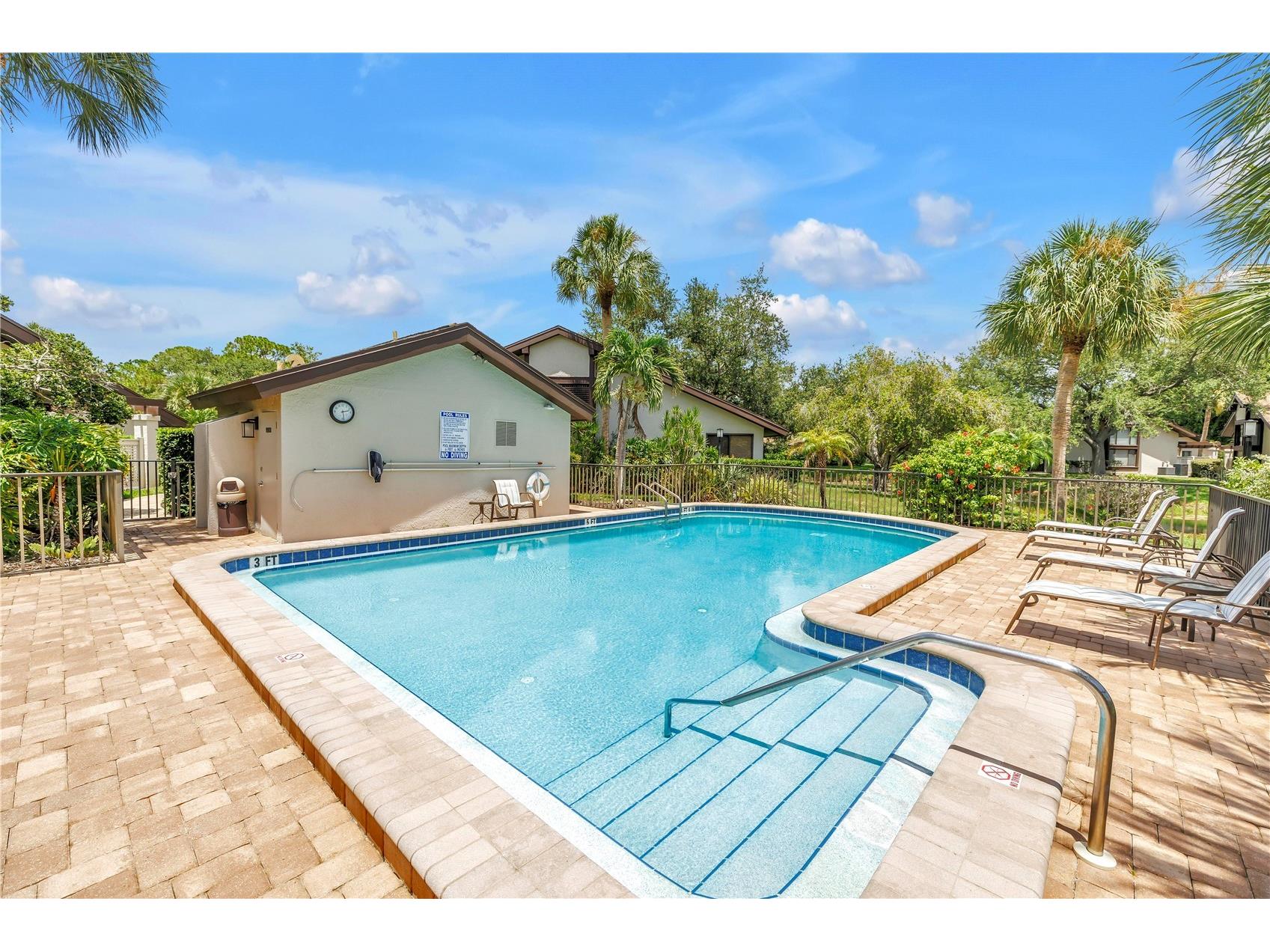 3174 Windrush #25 Sarasota FL 34235 TB8531019 image7