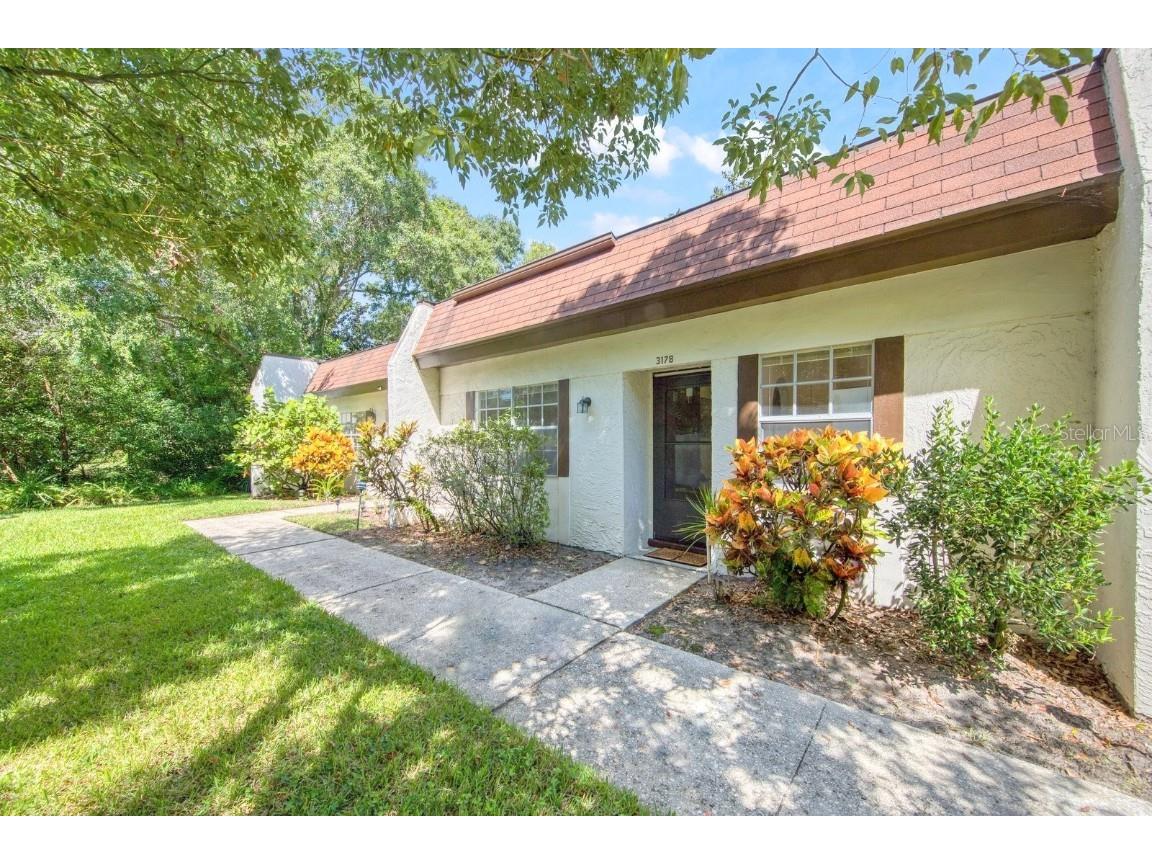 3178 Mission Grove Drive Palm Harbor FL 34684 - LAKE TARPON & DUCK POND U8215604 image1