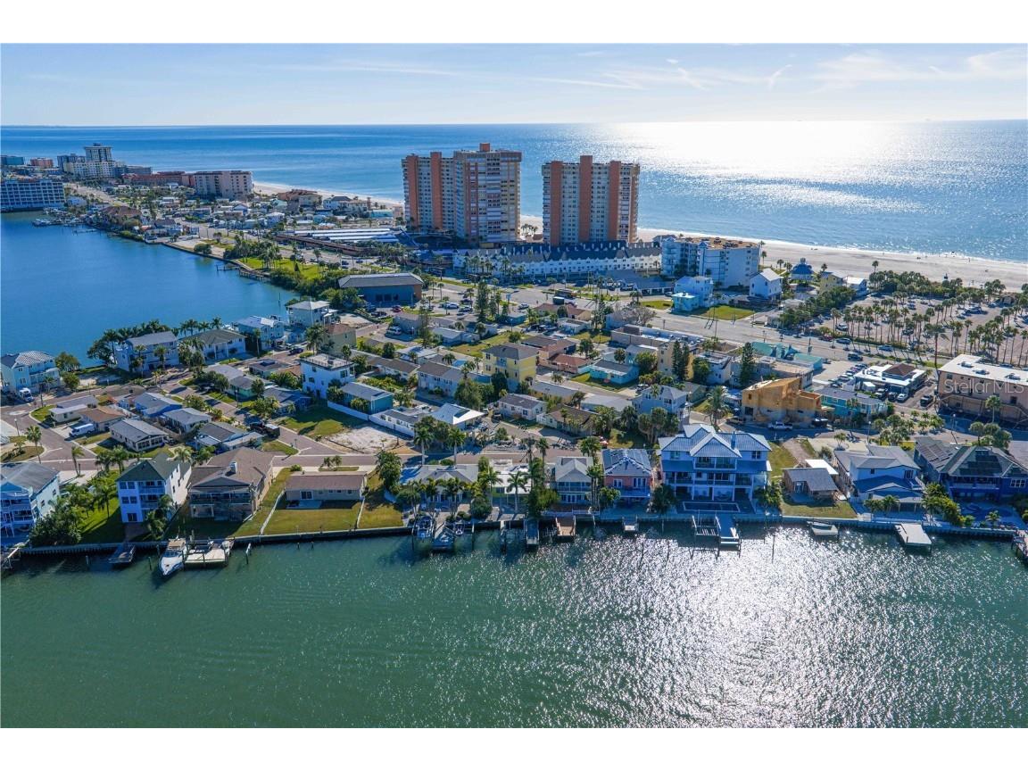 318 182nd Avenue E Redington Shores FL 33708 TB8457723 image11