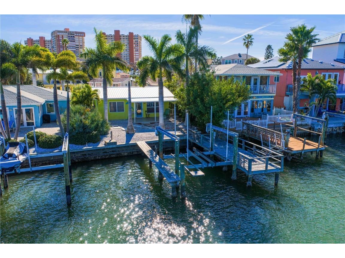 318 182nd Avenue E Redington Shores FL 33708 TB8457723 image4