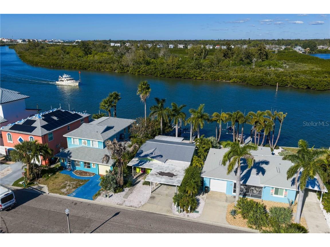 318 182nd Avenue E Redington Shores FL 33708 TB8457723 image9