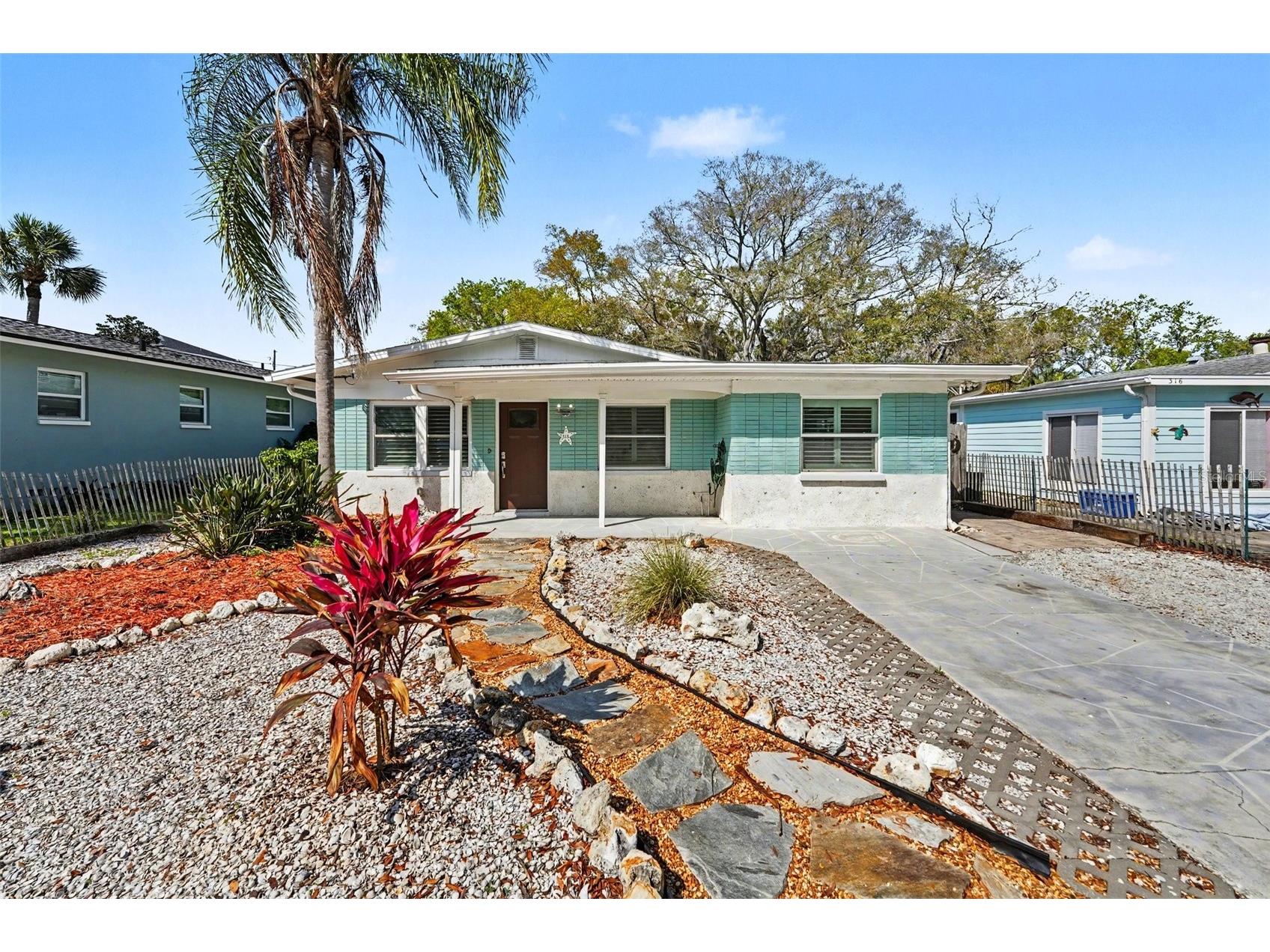 318 Bath Street Tarpon Springs FL 34689 TB8485571 image1