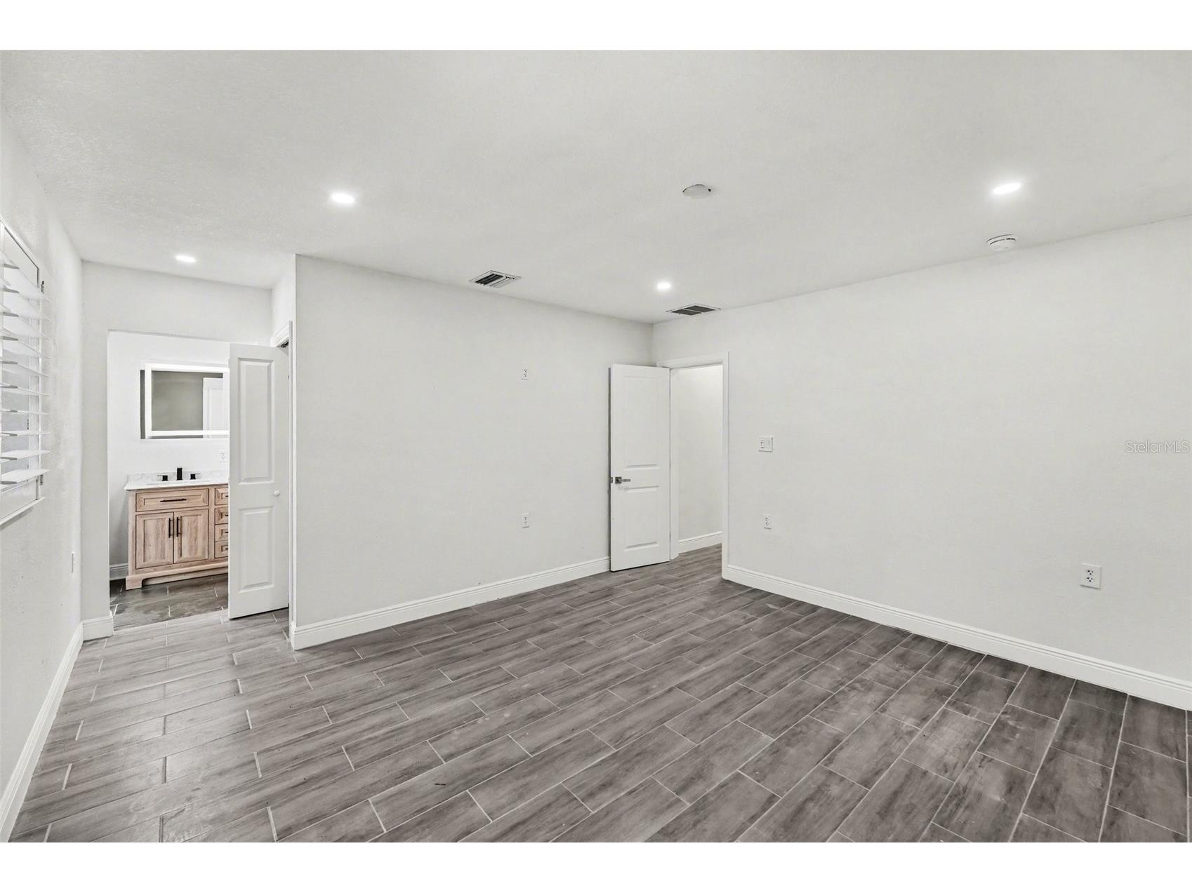 318 Bath Street Tarpon Springs FL 34689 TB8485654 image14