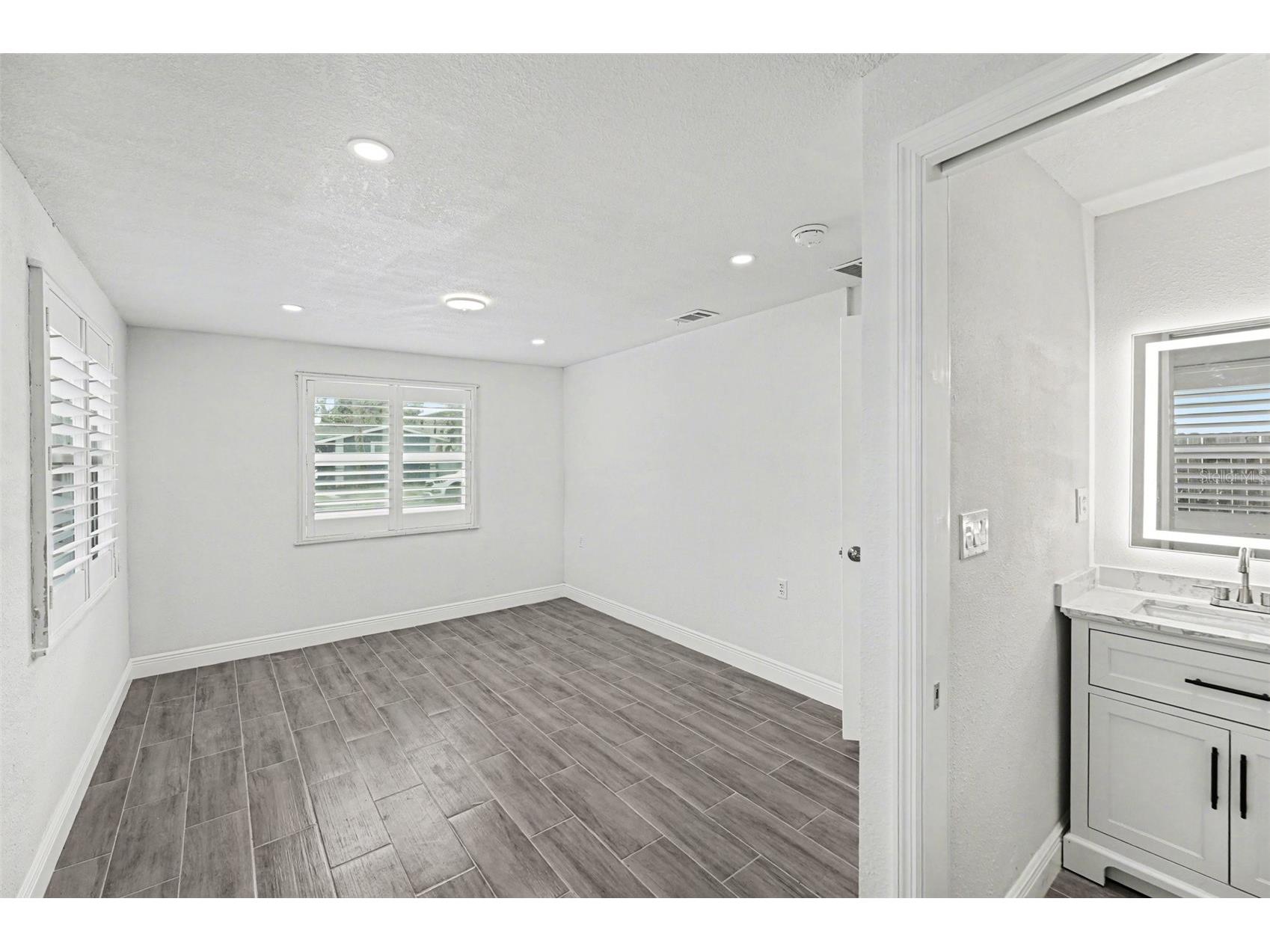 318 Bath Street Tarpon Springs FL 34689 TB8485654 image23