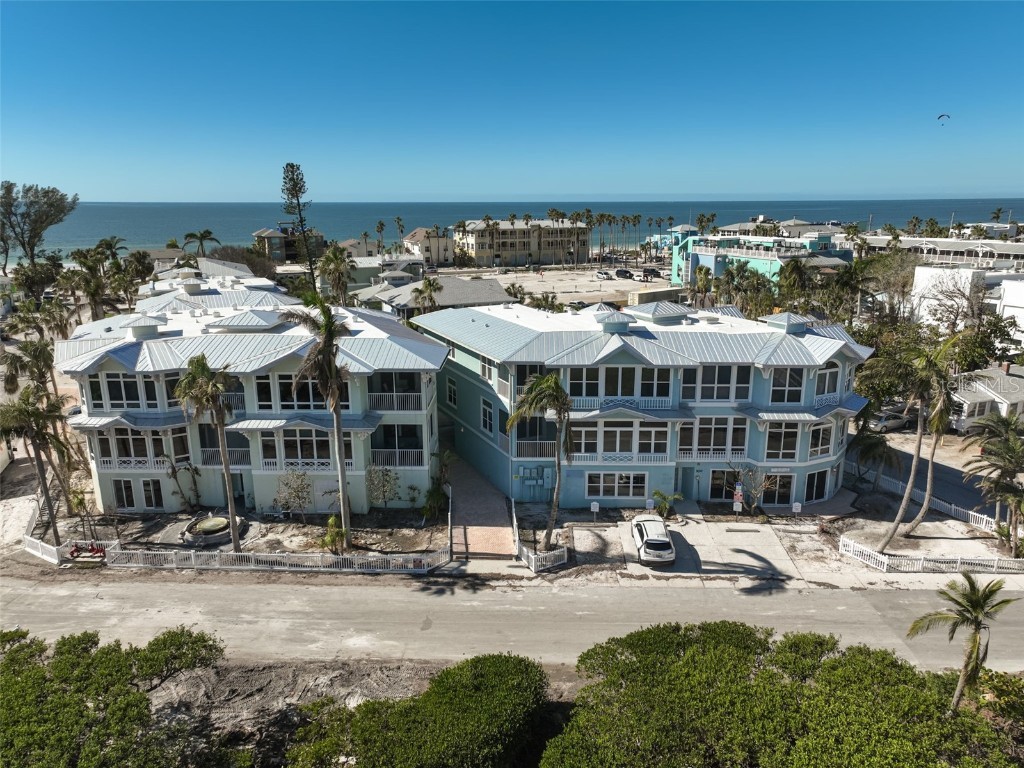 318 Bay Drive S #7 Bradenton Beach FL 34217 - SARASOTA BAY A4631583 image1