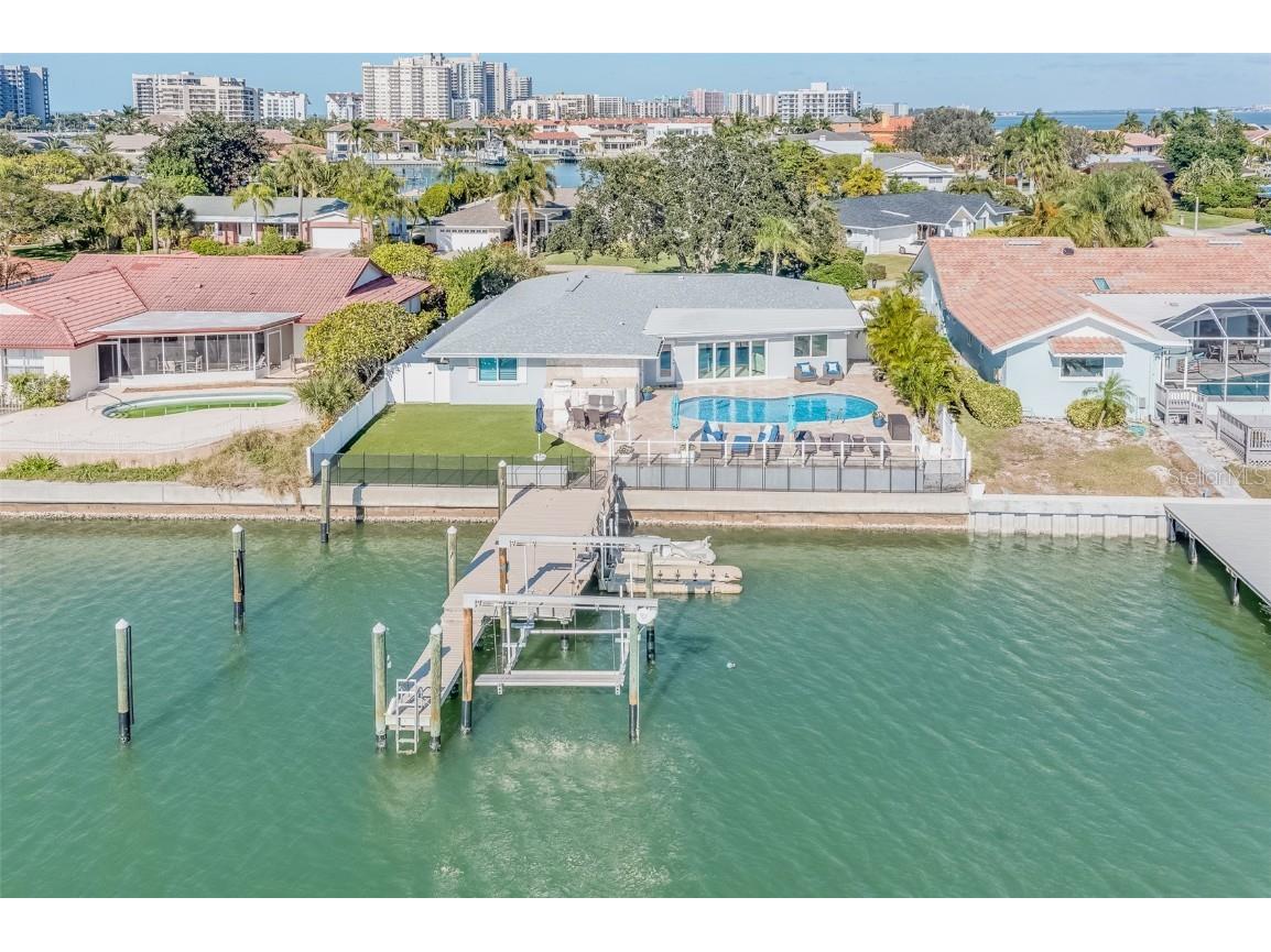 318 Belle Isle Avenue Belleair Beach FL 33786 U8224461 image1