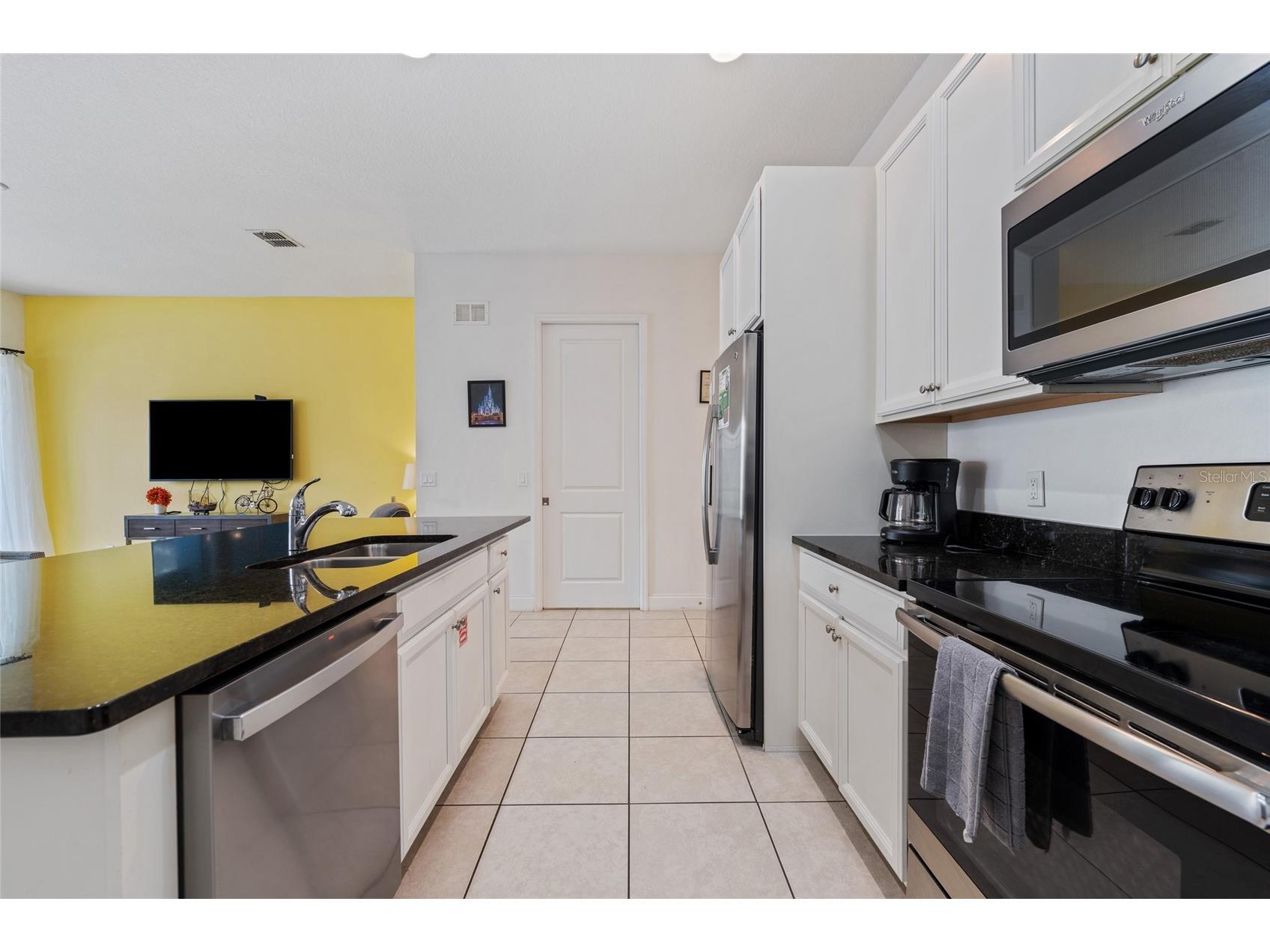 318 Captiva Drive Davenport FL 33896 O6396814 image8