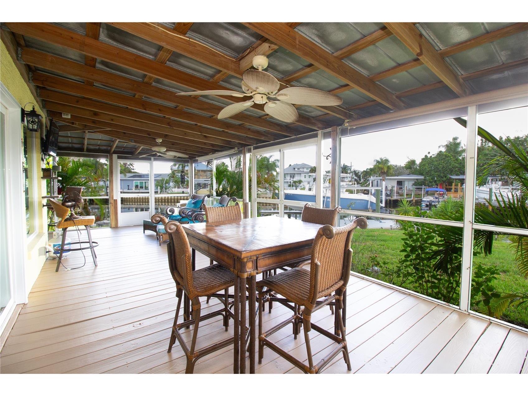 318 Circle Drive Palm Harbor FL 34683 TB8527358 image17