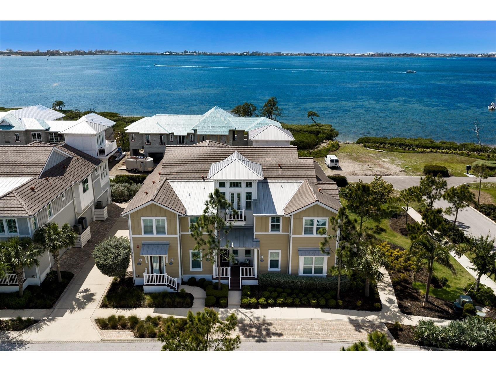 318 Compass Point Drive #202 Bradenton FL 34209 A4688460 image1