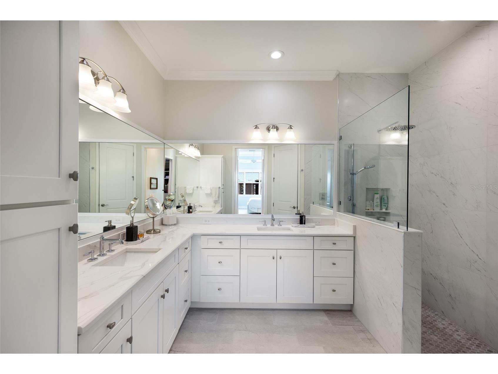 318 Compass Point Drive #202 Bradenton FL 34209 A4688460 image24